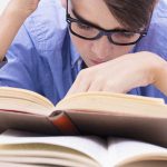 Guía de habilidades de aprendizaje: mejorar las habilidades de comprensión lectora featured-improve-reading-comprehension.jpg